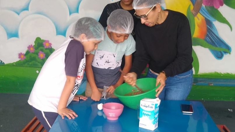 Crianças na Cozinha: A Importância do Aprendizado Culinário